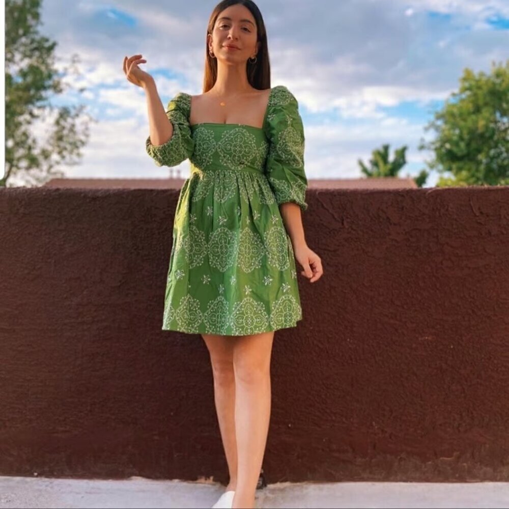 Zara Women's Blogger's Favorite Green Embroidered Puff Sleeve Dress- Size XS - Picture 3 of 16